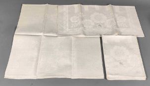 3 Leinenhandtücher *Blüten* um 1920