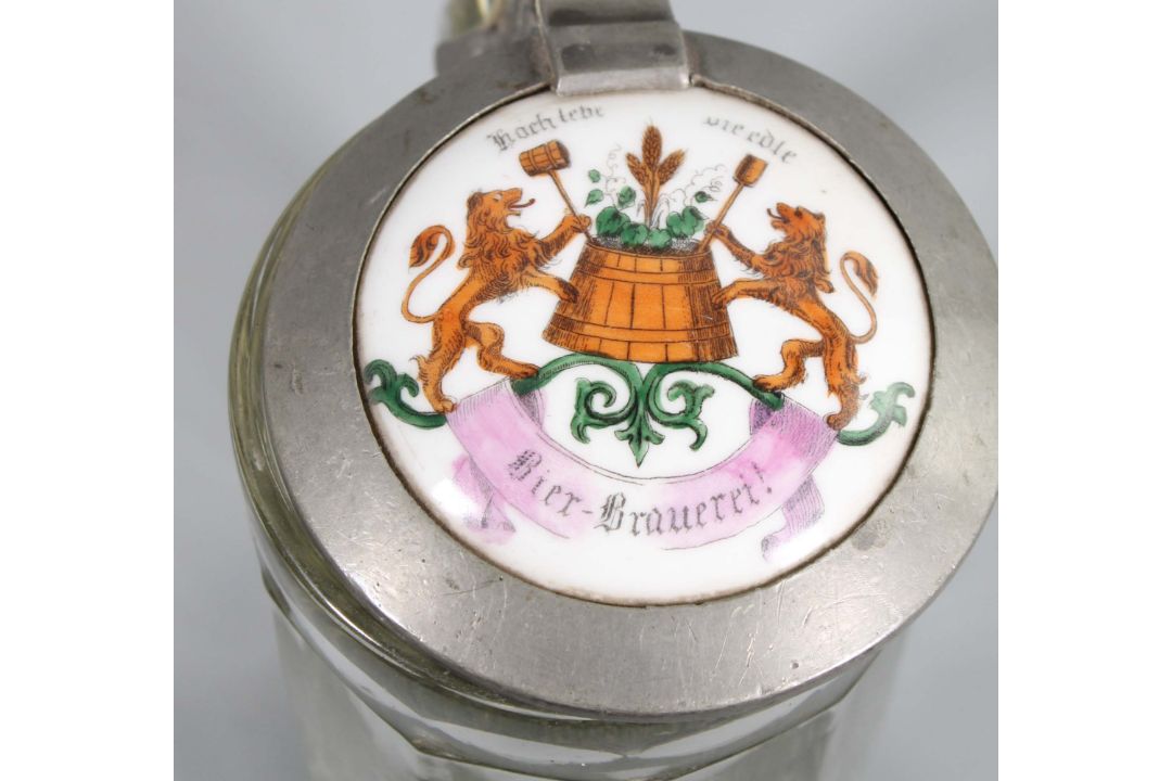Krug mit Porzellandeckel u.a. um 1890/1900 - Bild 2 aus 2