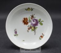 Unterschale mit Blumenmalerei / A dish with flowers, Wien, Ende 18. Jh.