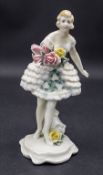 Junge Dame mit Rosenbouquet / A young lady with a bouquet of roses, Karl Ens, Volkstedt, um 1930