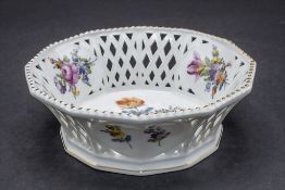 Korbschale / A basket bowl, Nymphenburg, Anfang 20. Jh.