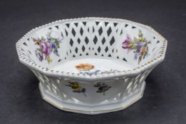 Korbschale / A basket bowl, Nymphenburg, Anfang 20. Jh.