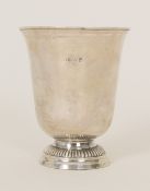 Becher / A silver beaker, Jean-Joachim Jouette, Sainte-Menehoulde, 1769-1771