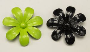 Paar Vintage Blütenbroschen / Two vintage blossom brooches, Paris, 1980er Jahre