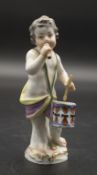 Amorette mit Trommel u. Flöte / A cupid with drums and flute, Meissen, Mitte 20. Jh.