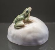 Frosch auf Stein / A frog on a stone, Royal Copenhagen, 1957