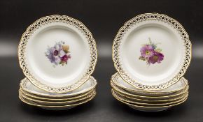 11 Durchbruchteller mit Blumen / 11 pierced plates with flowers, KPM Berlin, vor 1900