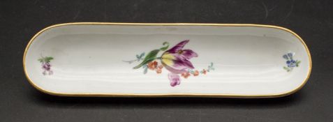 Ovale Schale / Federschale / An oval pen dish with tulip, Meissen, Mitte 20. Jh.