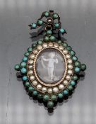 Medaillon/Anhänger mit Perlen und Türkisen / A medallion/pendant with pearls and turquoises, ...