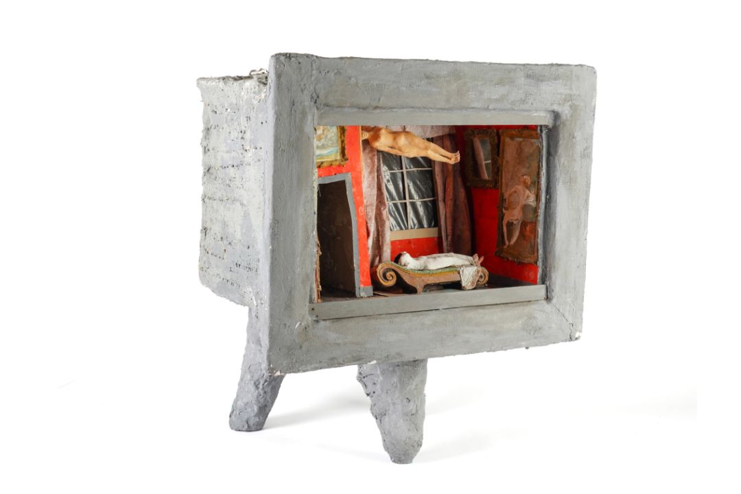 QUENTIN BELL (BRITISH 1910-1996) Gogglebox diorama mixed media, plaster ...