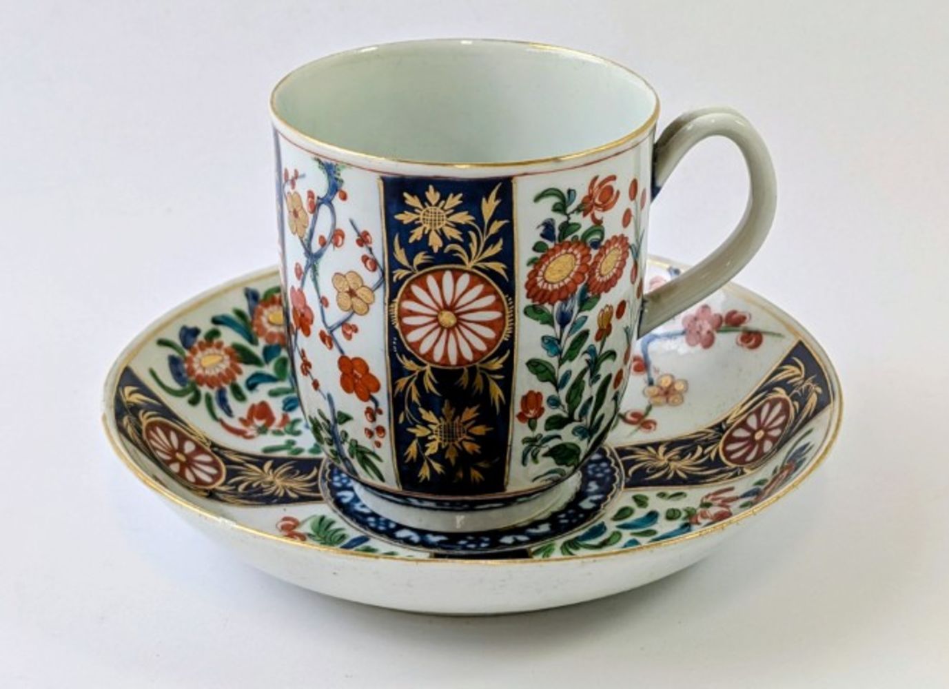 Bentley's Auction Rooms | Antiques & Fine Art Part 1