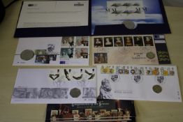 Collection of coin covers to include 2x five pound