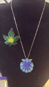 3 Silver & enamel pieces of jewellery - 1 chain &