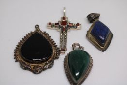 4x Silver pendants