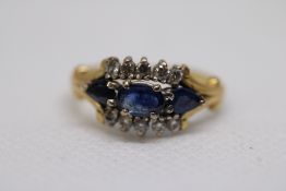 18ct Gold ring set with diamonds & sapphires 4.5g
