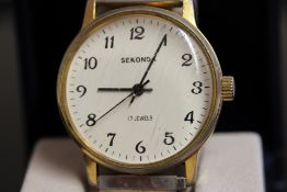 Boxed gents mechanical Sekonda wristwatch