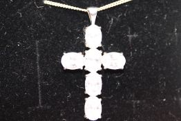 Silvers chain & cross pendant, pendant set with wh