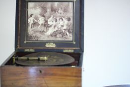 Polyphon music box 1900 5 discs case veneered in m