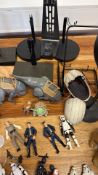 Large accumulation of Star Wars-related action figures and play accessories, including