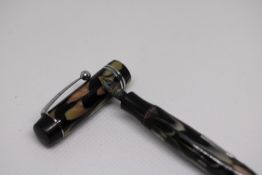 14ct gold nib lady's fountain pen