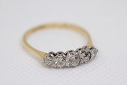 18ct Gold 5 stone diamond ring Size U Weight 3.3g