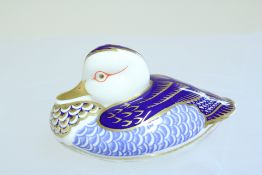 Royal crown derby duck gold stopper