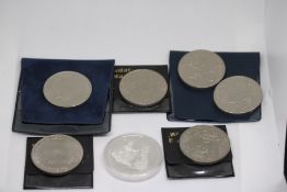 Collection of commemorative collectable coins