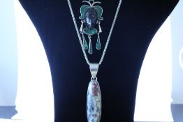 2x Silver chain & pendants