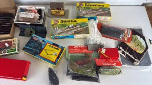 Group of HO/OO Gauge Model Railway Accessories and Airfix Kits