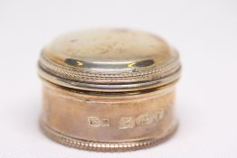 Silver pill box Weight 35.6g Height 2 cm Width 4g