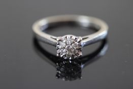 9ct Gold cluster ring 2.25g