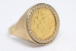 1911 Half sovereign with 9ct gold band Total weigh