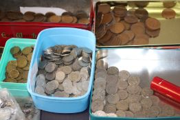 Coin collection to include 11 Two shilling, 99 one