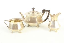 Silver heavy gauge tea service. Elkington & Co Lon