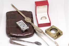 Small collection of collectables