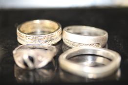 4 Silver rings