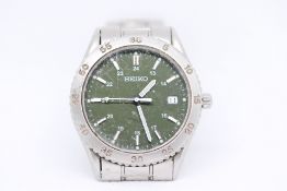 Gents Seiko Quartz Watch with Green Dial & Date on