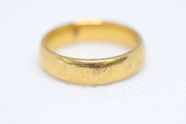 22ct Gold wedding band ( re sized ) Weight 4.6g Si