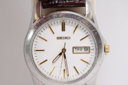Seiko 7N43-0AM0 Gents Quartz Watch with Day & Date