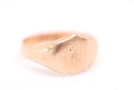 9ct Gold signet ring Weight 3.7g Size N