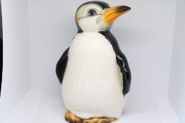 Goebel 50 08917 penguin money bank