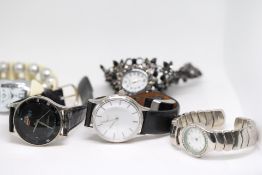 Collection of fashion wristwatches
