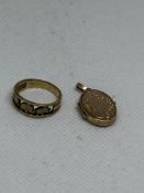 Gold elephant ring - stamped 333 together with a 9