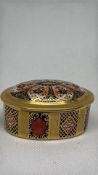 Royal Crown Derby Imari pattern 1128 covered trinket box