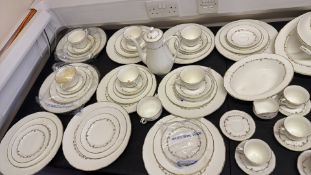 Royal Worcester Gold Chantilly bone china dinner service