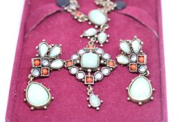 Ornate chain pendant & earring set