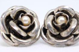 Pair of silver earring set with pearls