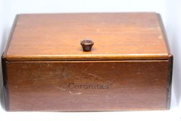 Coronitas cigar box with additional gold plated ea