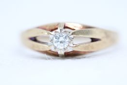 9ct Gold gents ring set with solitaire diamond Size S Di