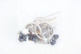 6 Paira of silver earrings